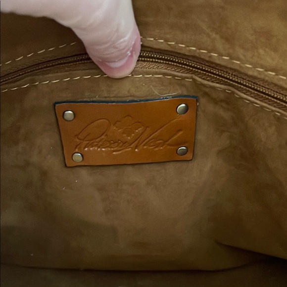 Patricia Nash Brown Leather Shoulder Bag Woven Design and magnetic closure - Picture 6 of 7